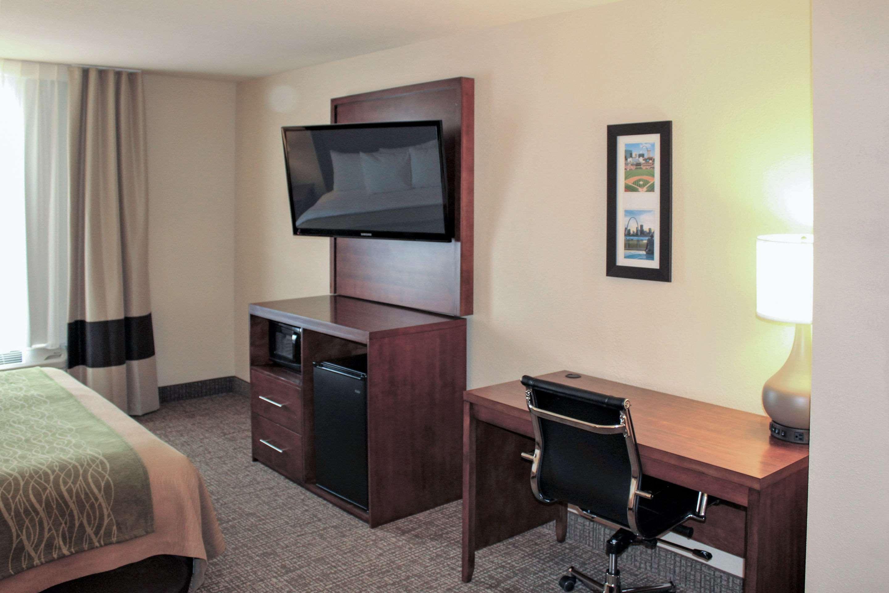 Comfort Inn & Suites St Louis - Chesterfield Exterior foto