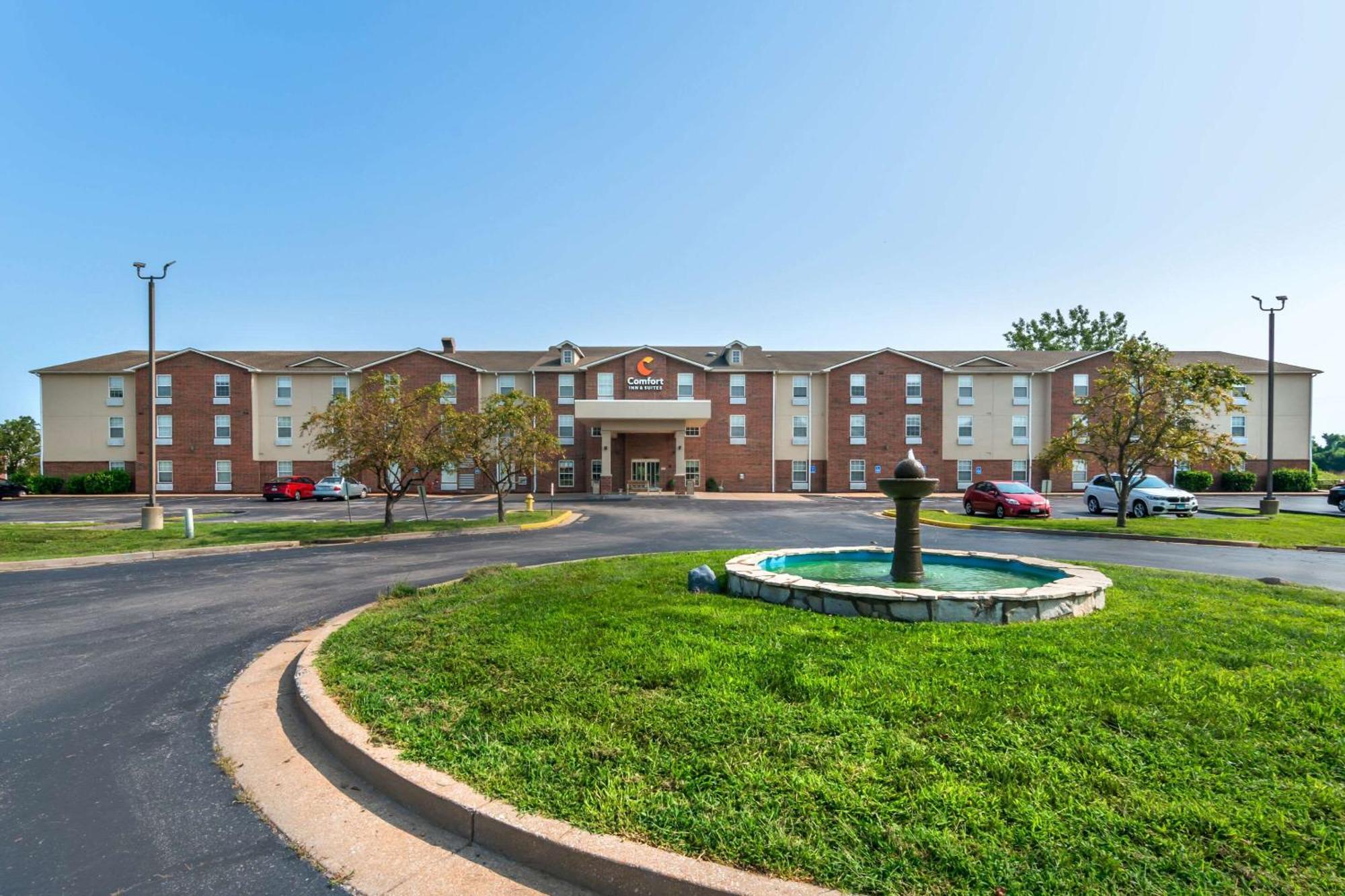 Comfort Inn & Suites St Louis - Chesterfield Exterior foto